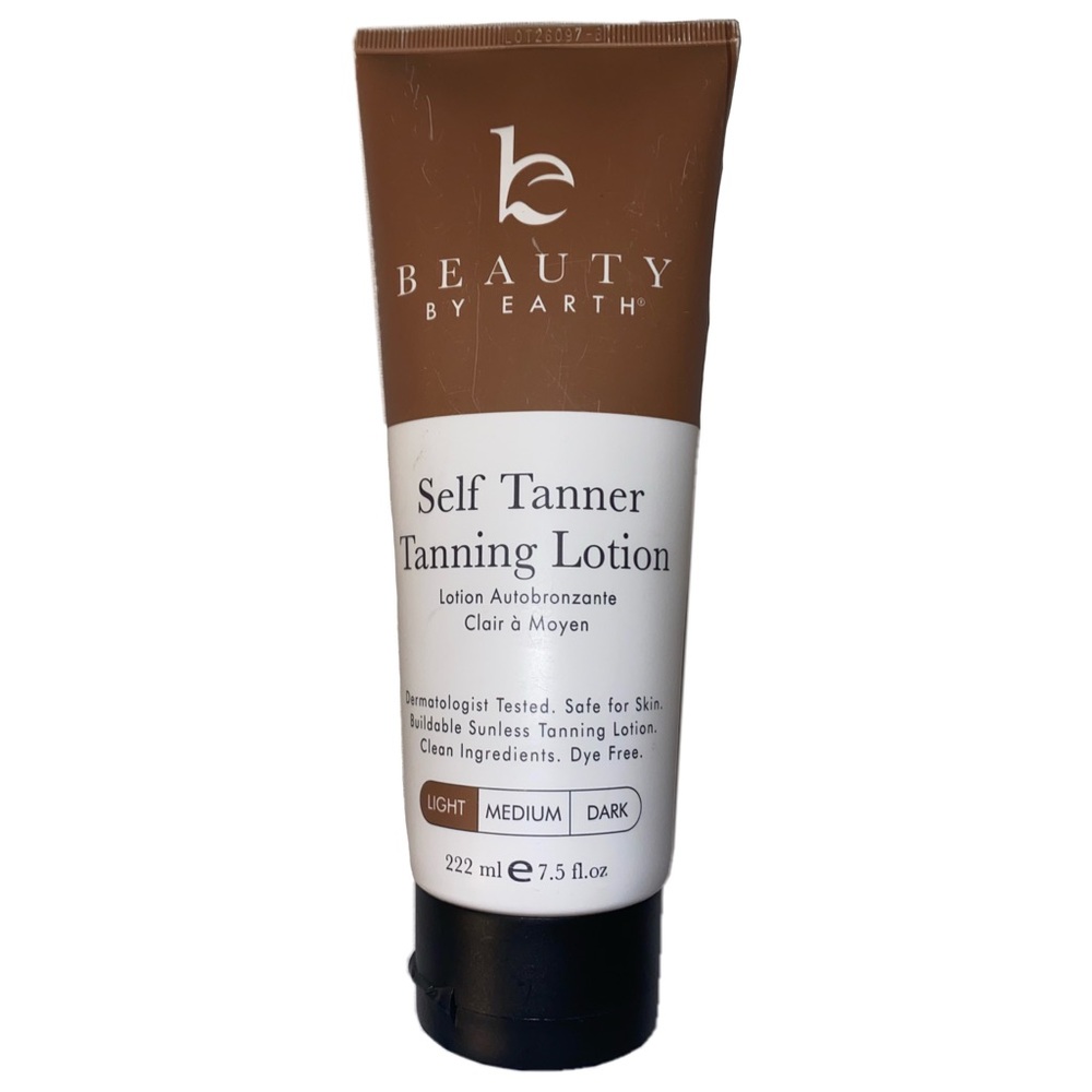 Beauty by Earth Self Tanner Tanning Lotion Light 7.5 fl oz EXP 4/2029